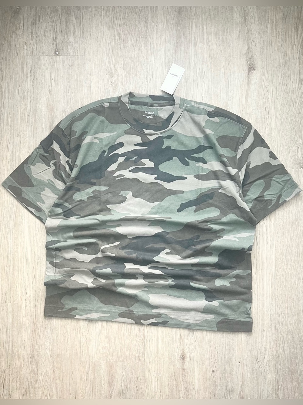 NWT Hollister Heavyweight Boxy Fit T-Shirt Mens Large Gray Camouflage Crew Neck